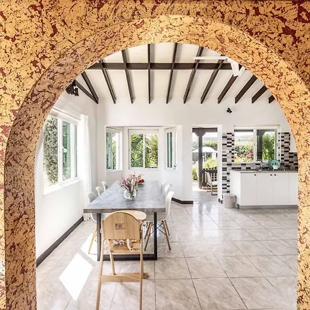 Joelena Villa Lachi