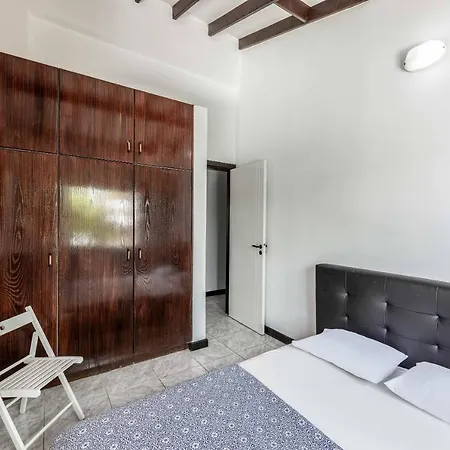 Villa Joelena Lachi